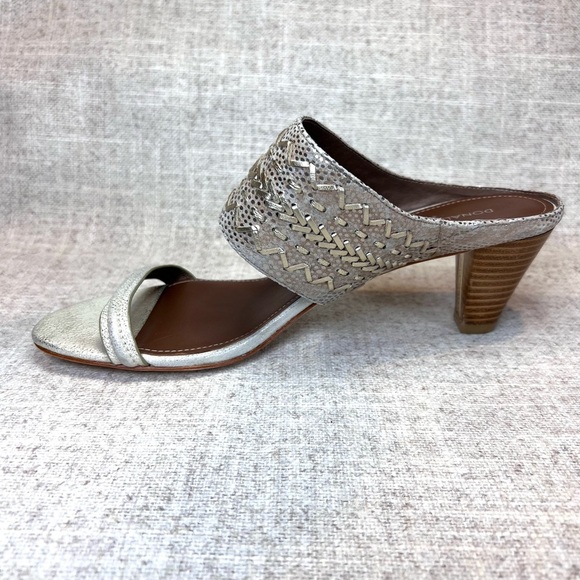 Donald J Pliner NWOB Viv Gold metallic dress sandals heels size 10M party classy - Picture 2 of 11